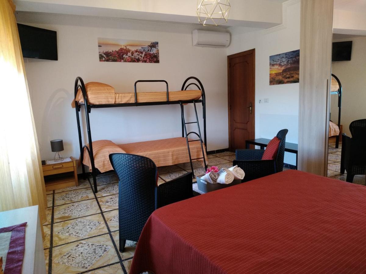 Apartamento Casa Donna Franca Castiglione De Sicilia Exterior foto